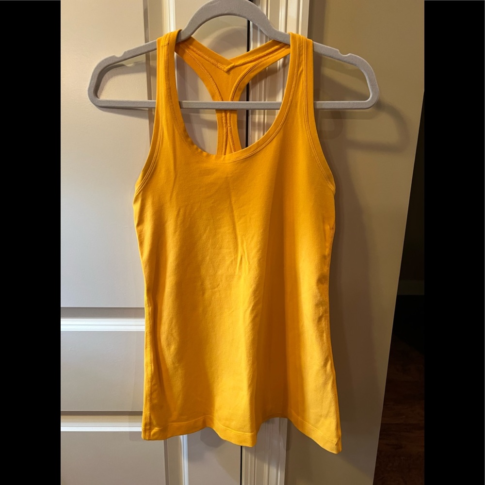 LULULEMON COOL RACERBACK TANK MEASURES AS A SIZE 6